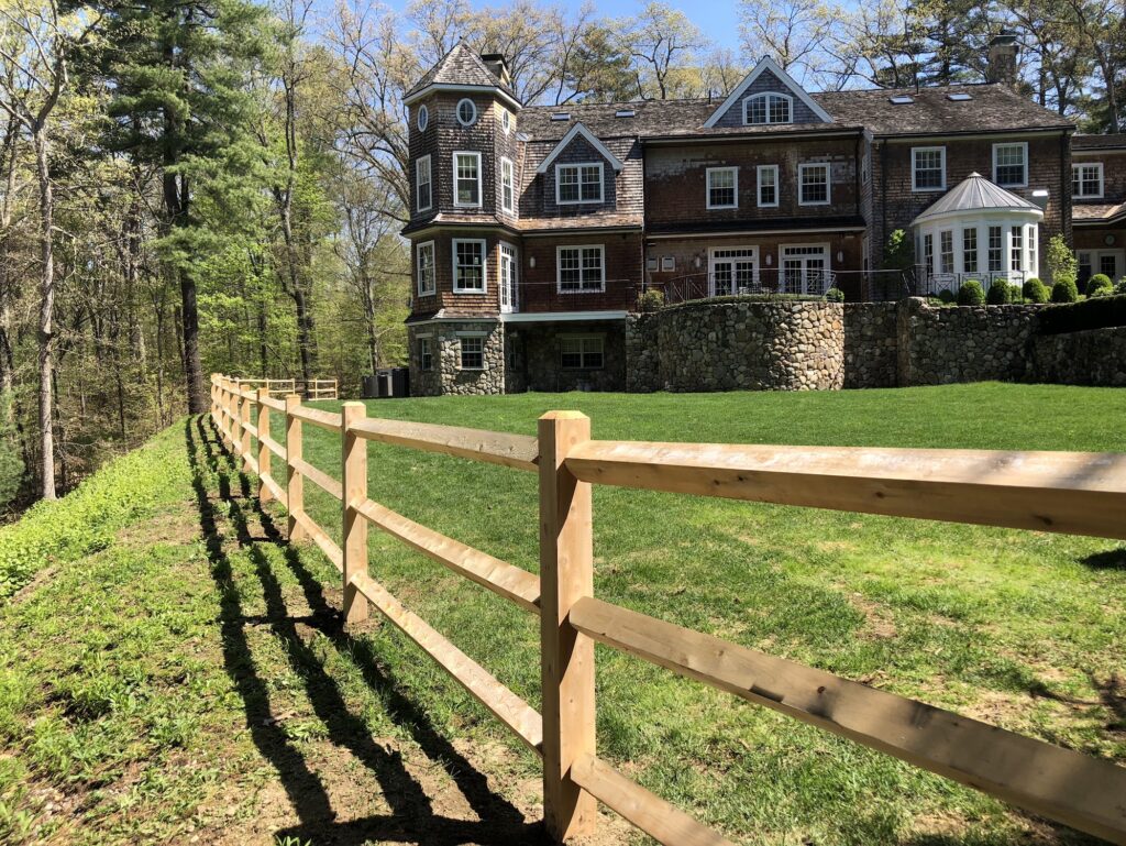 semi-privacy fence