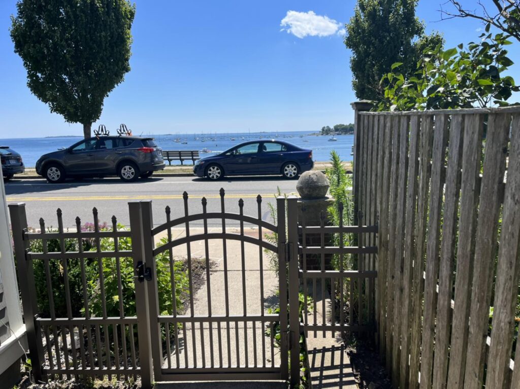 semi-privacy fence